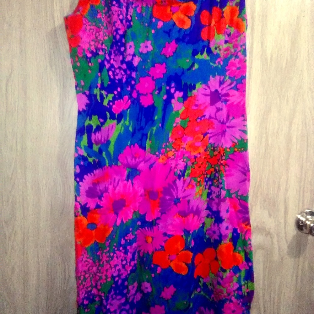 Bright Vivid Floral Hawaiin Pool Beach House Dress